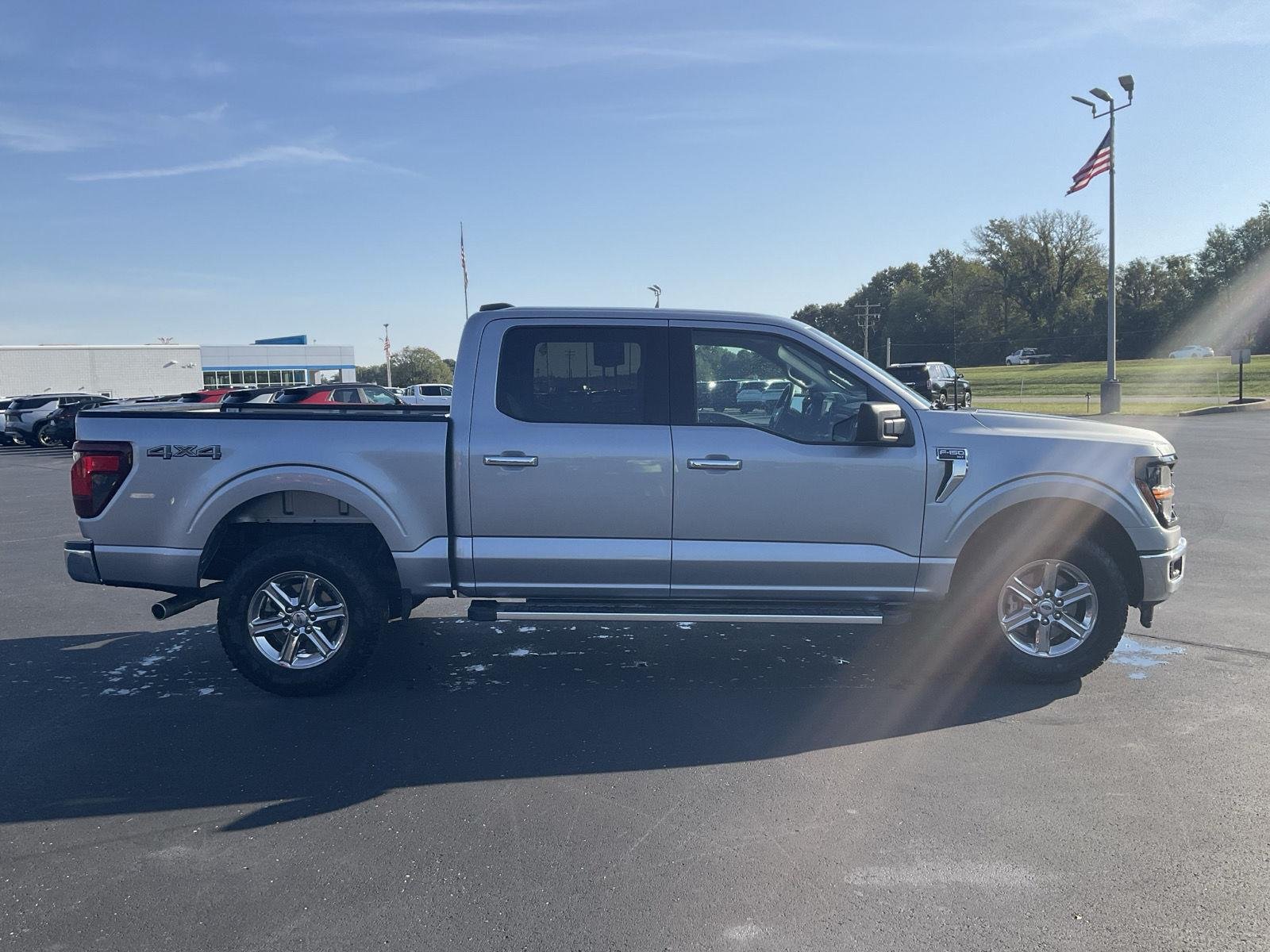 Used 2025 Iconic Silver Metallic Ford XLT image 5