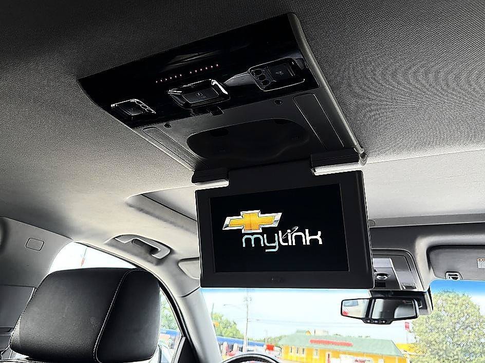 Used 2015 White Diamond Pearl Chevrolet LTZ image 15