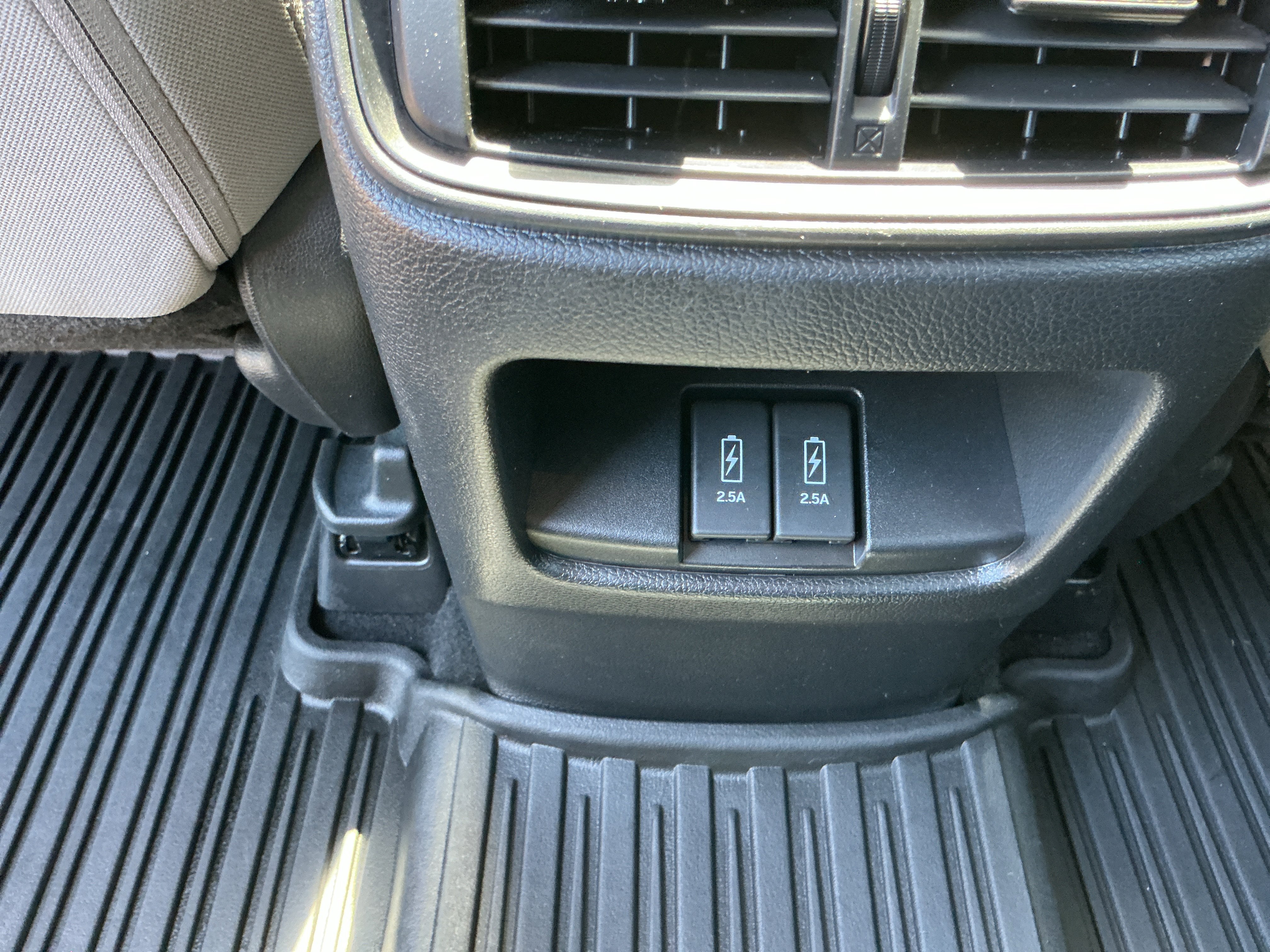Used 2022 Silver Honda EX image 24