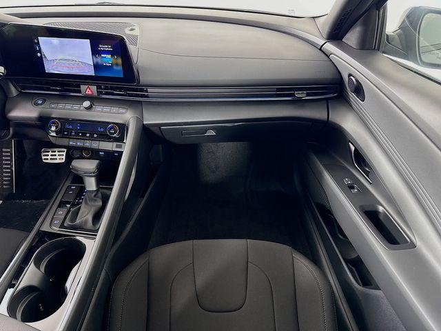 2025 Hyundai Elantra Blue - Photo 35