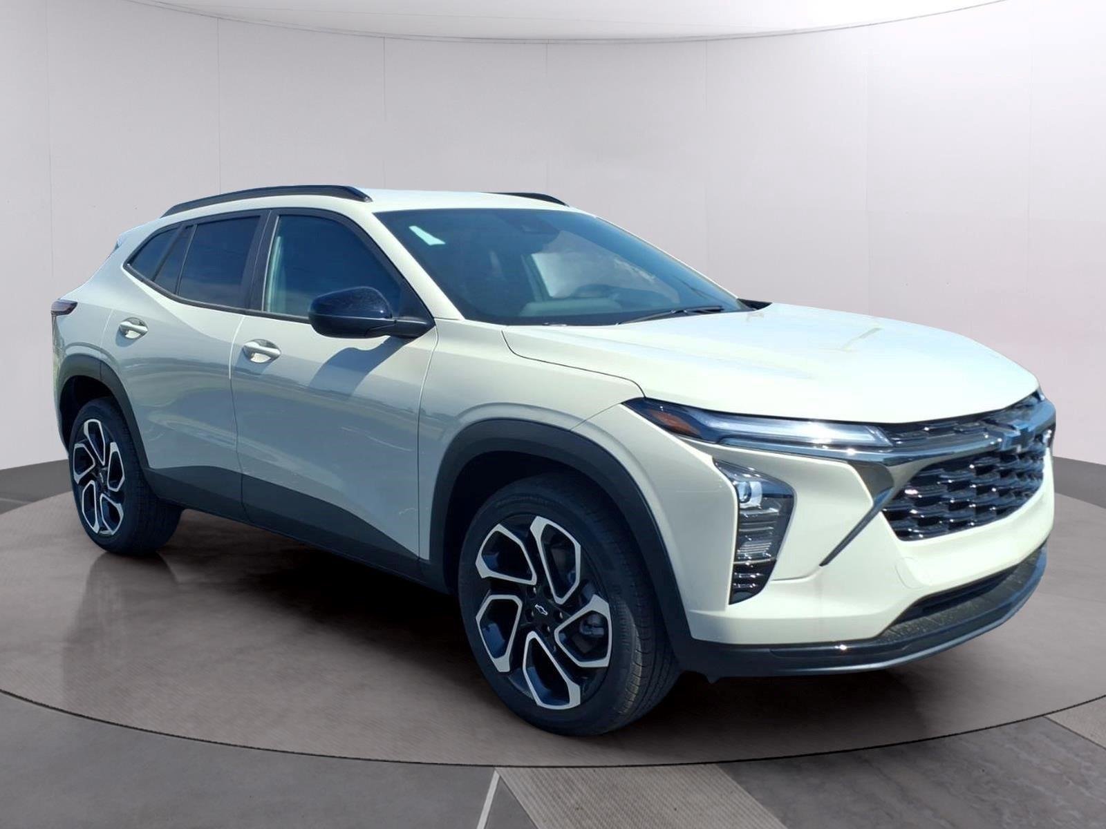 New 2026 White Sands Chevrolet 2RS image 7