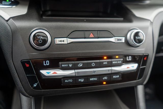 Used 2020 Magnetic Ford XLT image 30