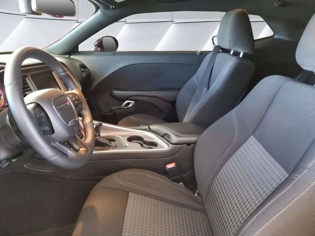 Used 2022 Purple Dodge SXT image 7