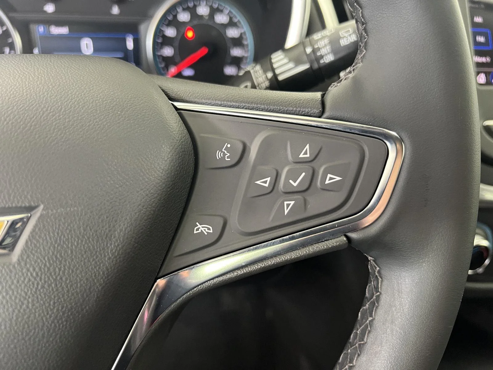 Used 2024 Mosaic Black Metallic Chevrolet LT image 9