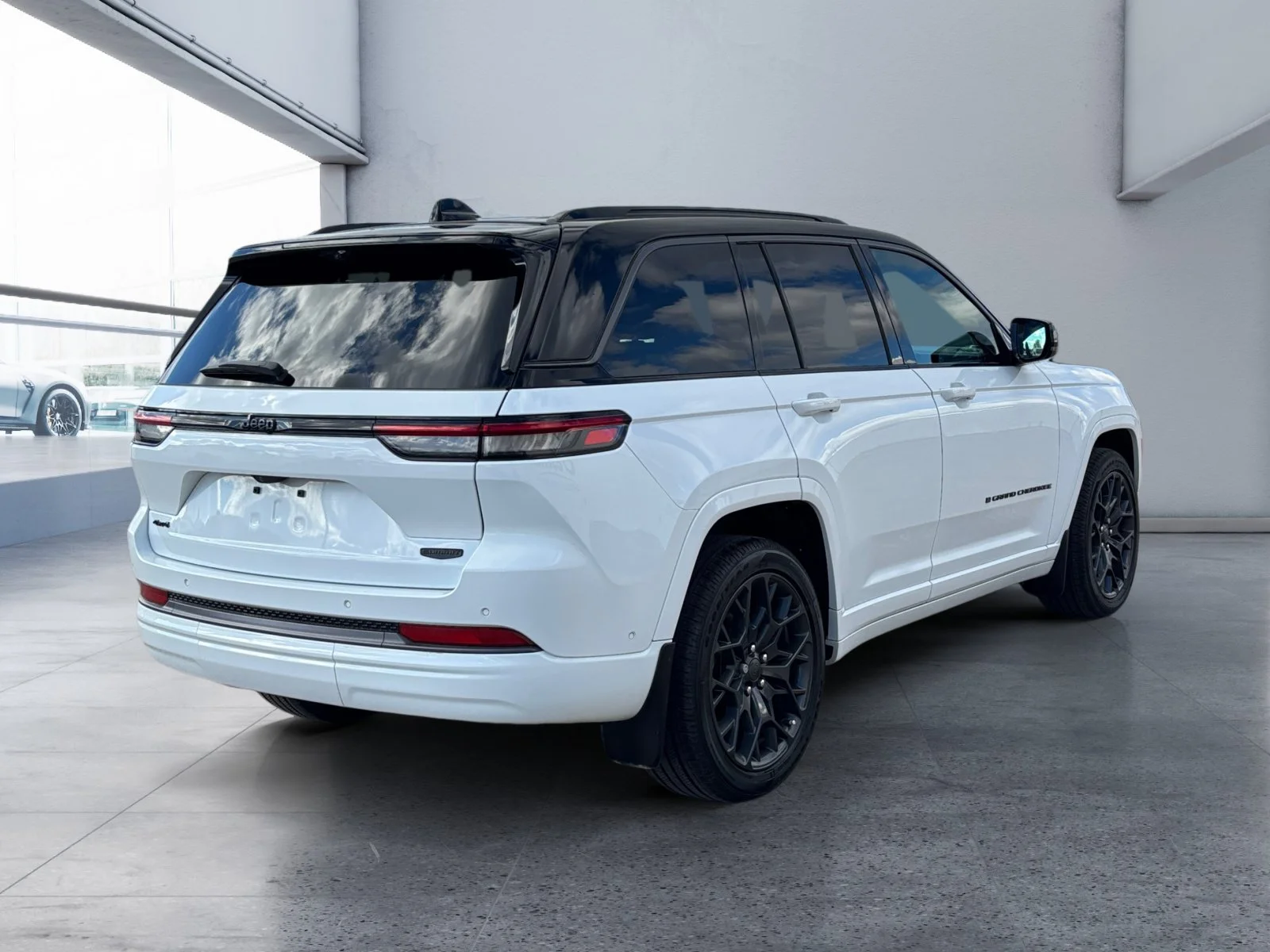 New 2026 Bright White Jeep Summit image 5