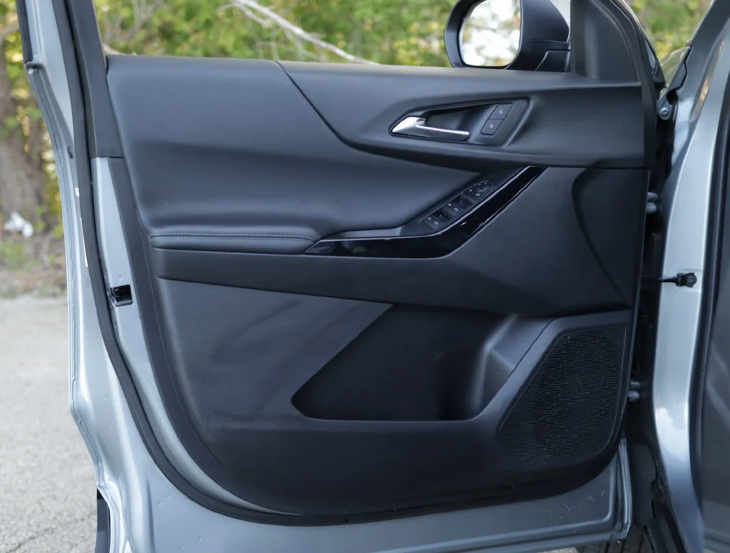 2025 Chevrolet Equinox LT - Photo 23