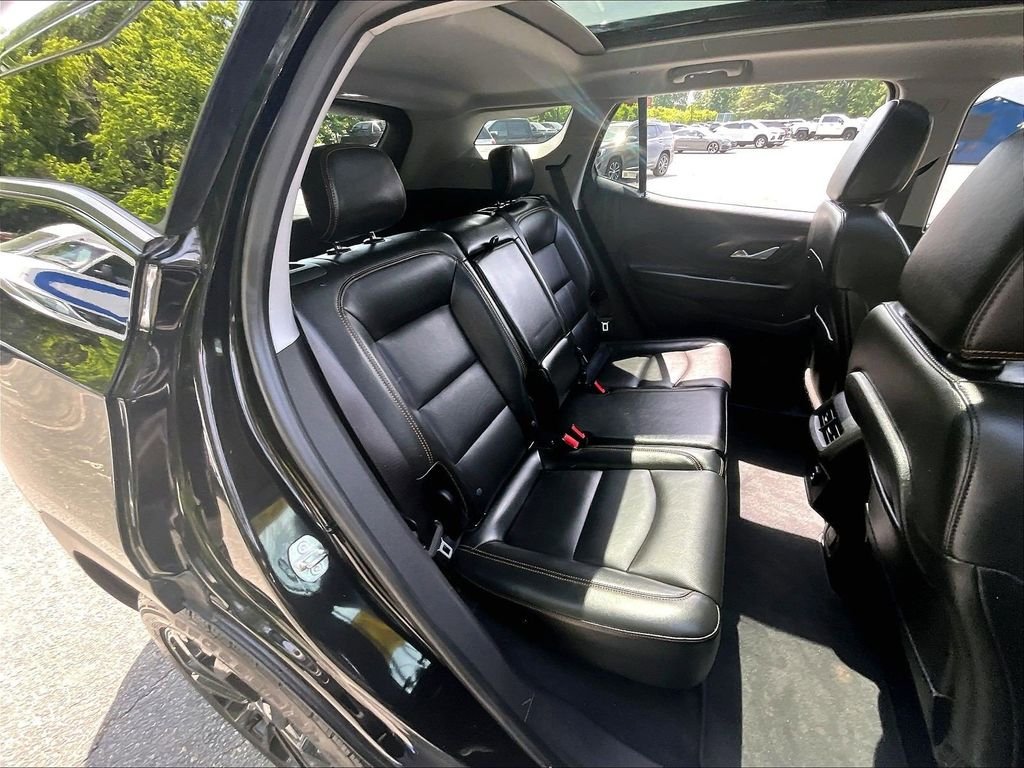 Used 2020 Black GMC SLT image 15