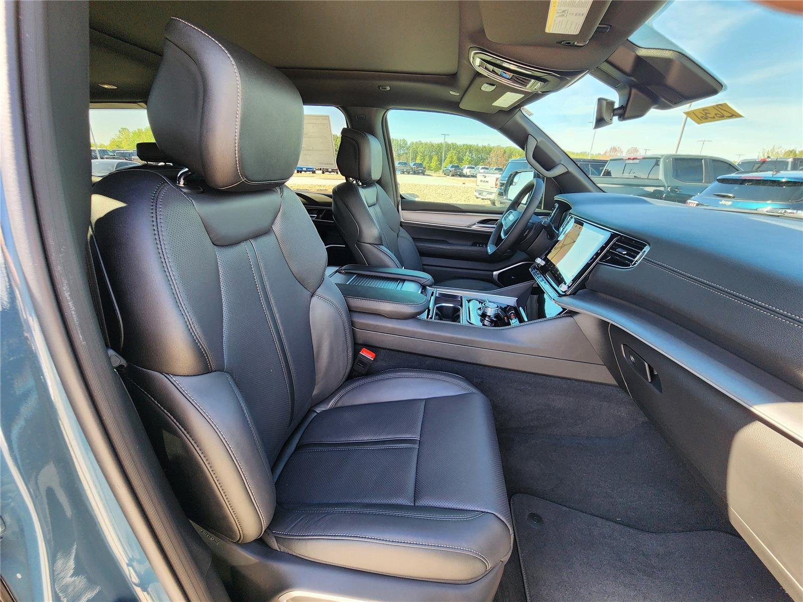New 2026 Steel Blue Exterior Paint Jeep Limited Altitude image 7
