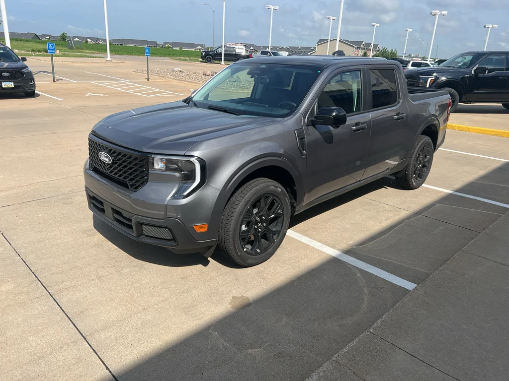 New 2026 Carbonized Gray Metallic Ford Lariat® image 4