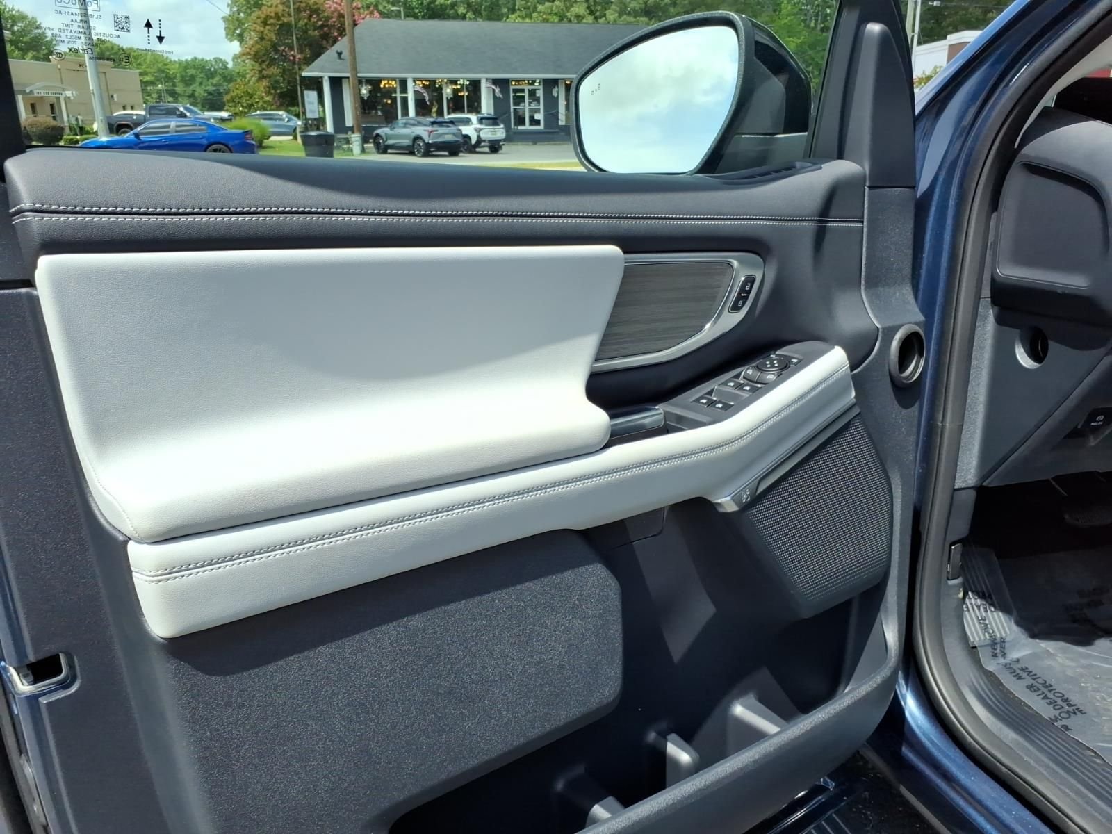 New 2027 Nocturnal Blue Metallic Ford MAX Platinum image 10