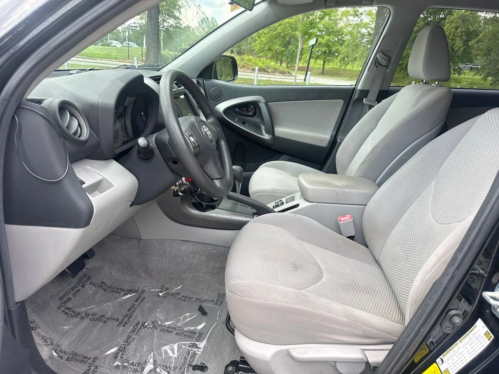 Used 2012 Black Toyota Base image 12