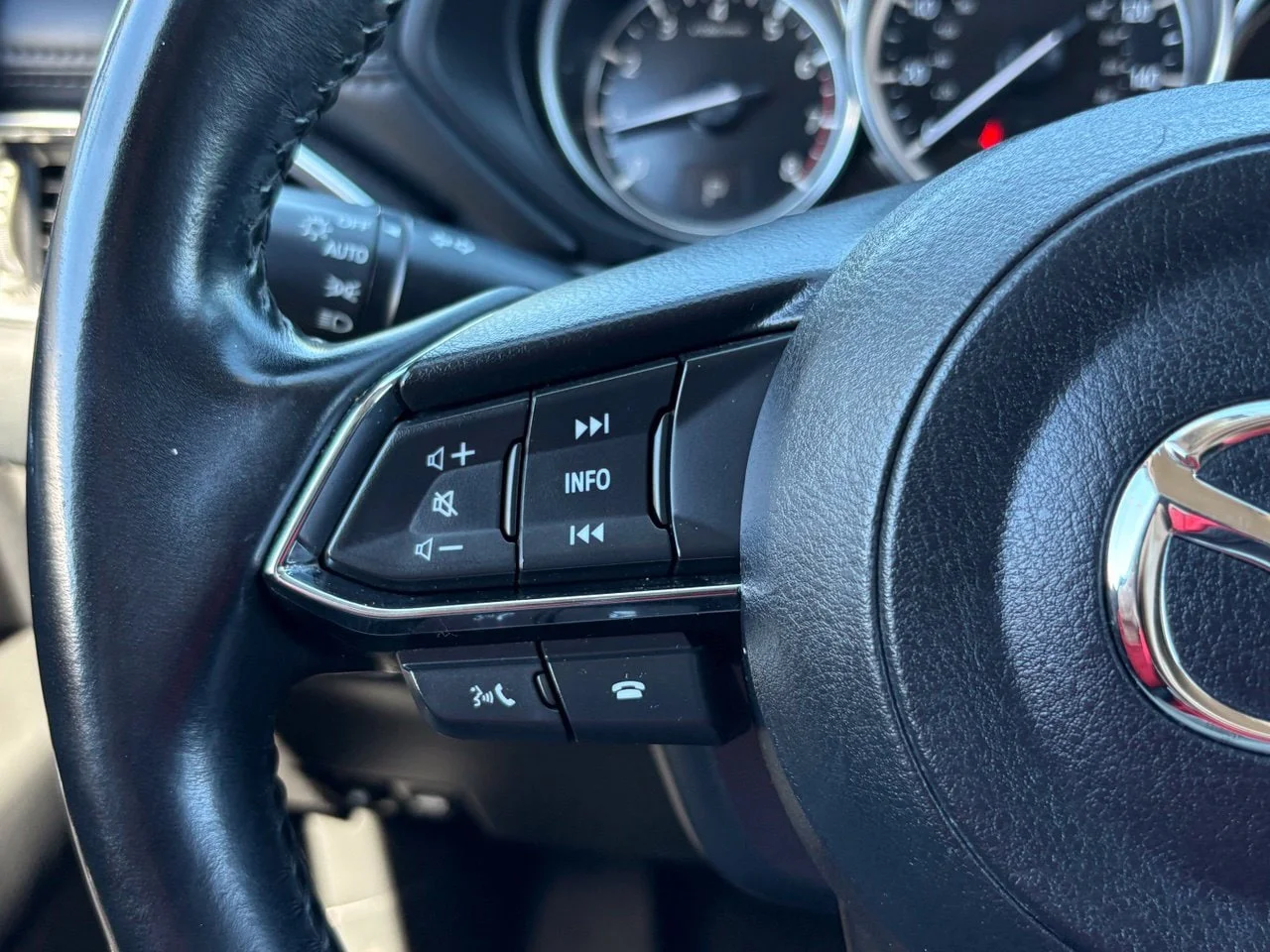 Used 2021 Eternal Blue Mica Mazda Touring image 28
