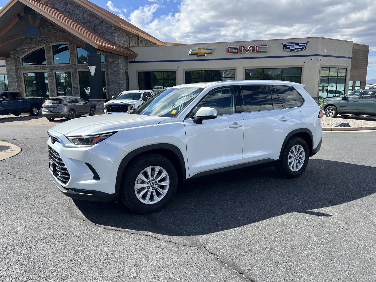 2025 Toyota Grand Highlander XLE - Photo 1
