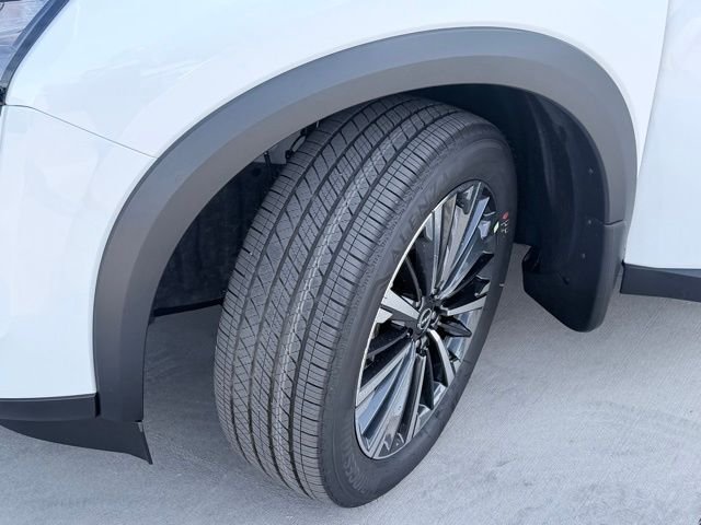 New 2026 Everest White Pearl TriCoat Nissan Platinum image 46