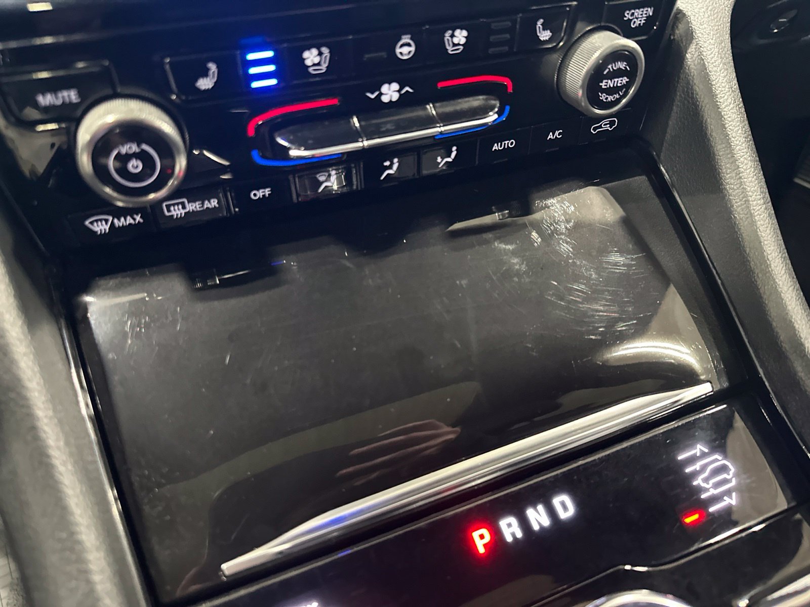 Used 2023 Black Jeep Overland image 72