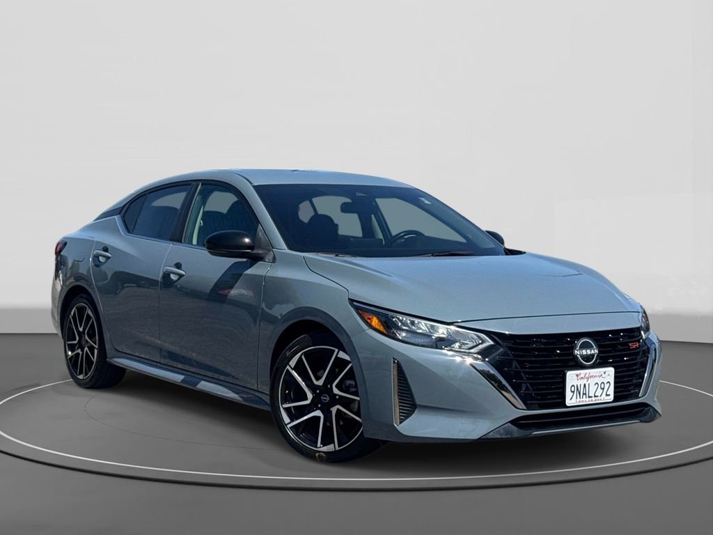 2024 Nissan Sentra SR CVT's photo
