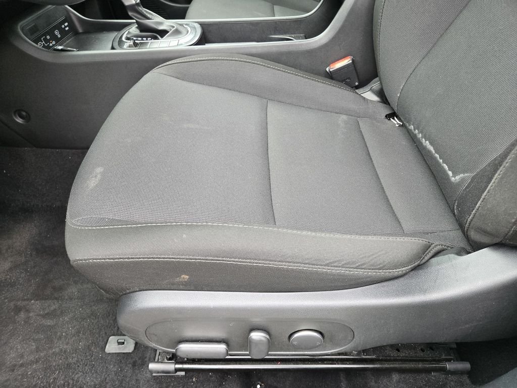 Used 2024 Atlas White Hyundai SEL image 13