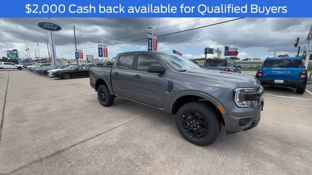 New 2026 Carbonized Gray Metallic Ford XLT image 2