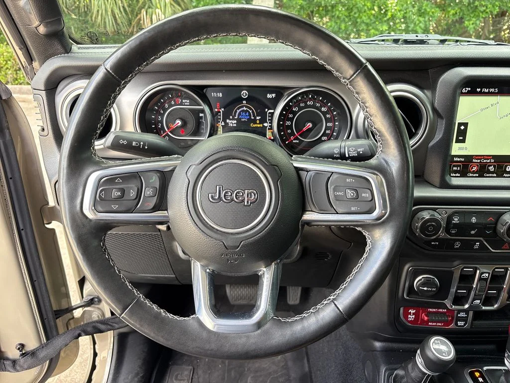 Used 2022 Beige Jeep Rubicon image 18