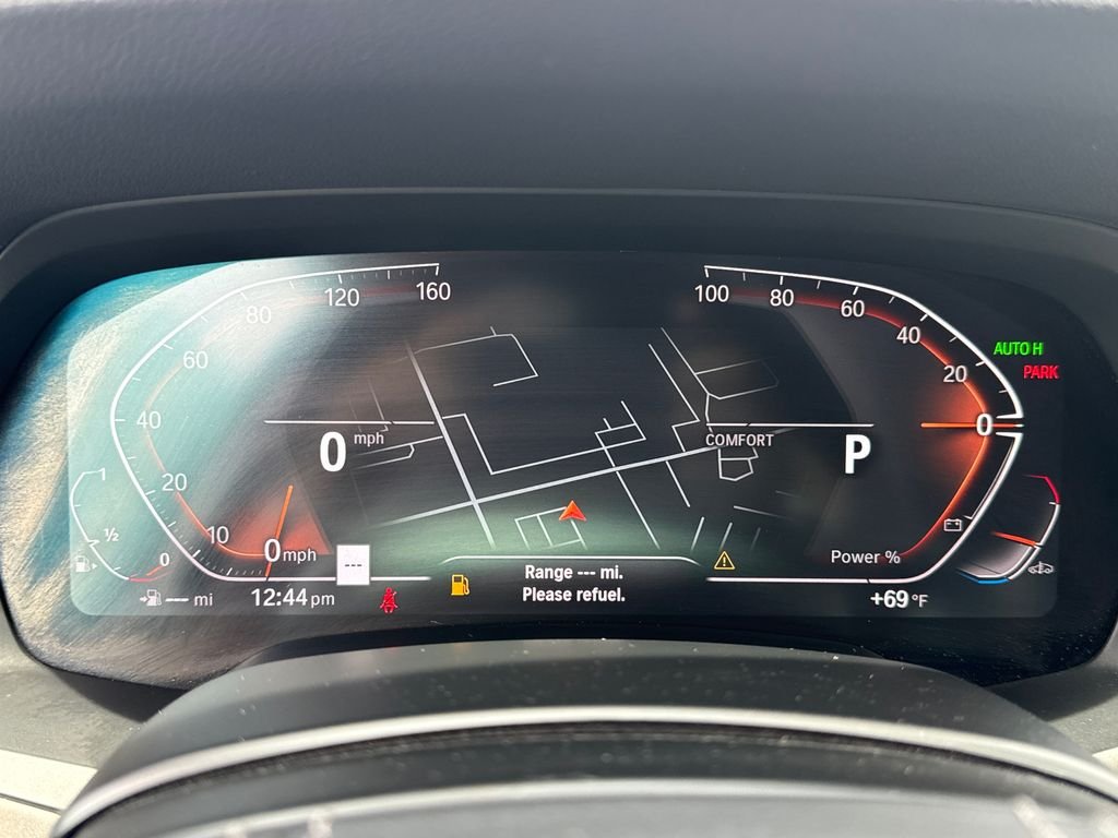 Used 2022 Black BMW sDrive40i image 32