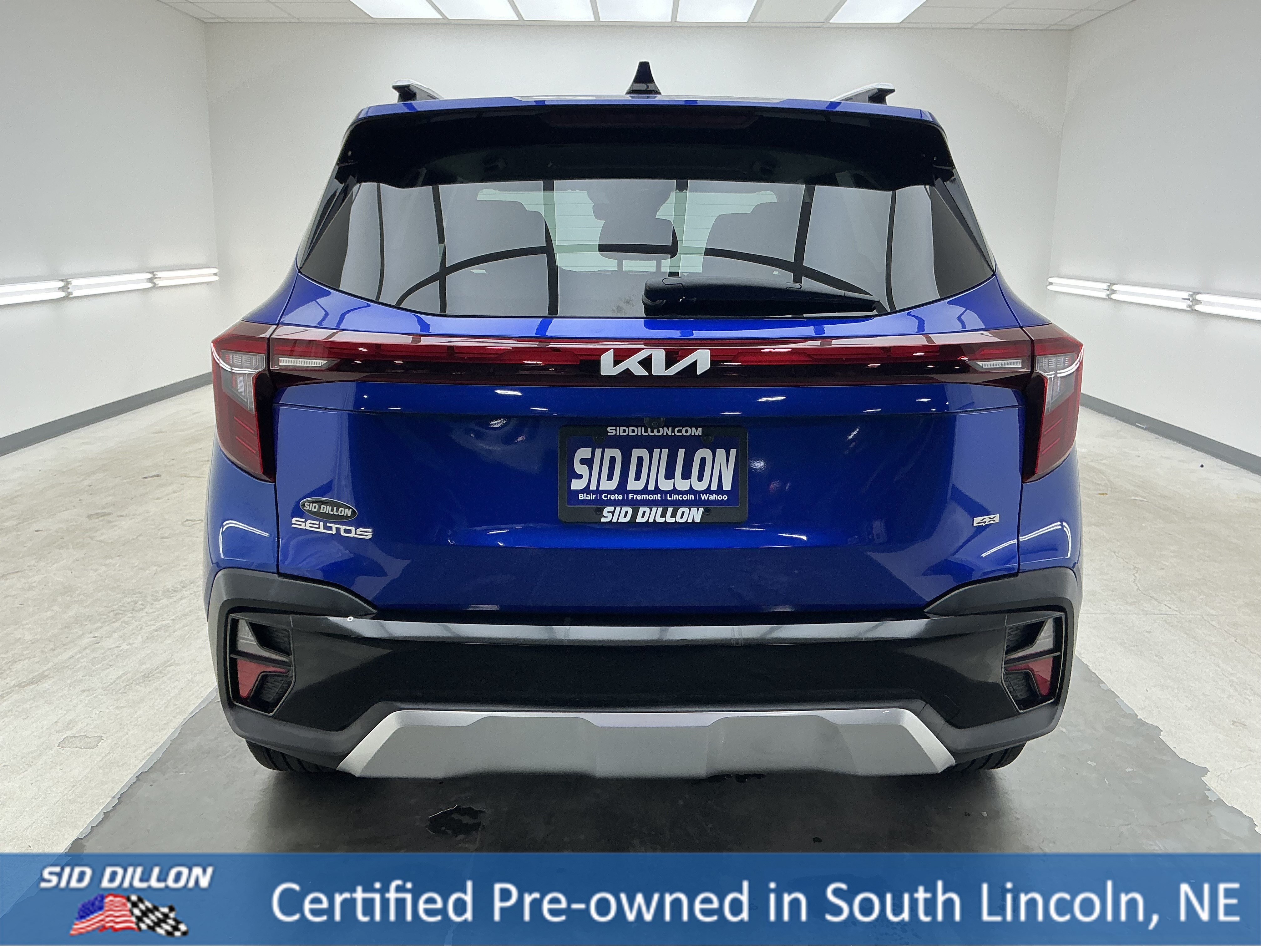 Used 2024 Neptune Blue Kia S image 5