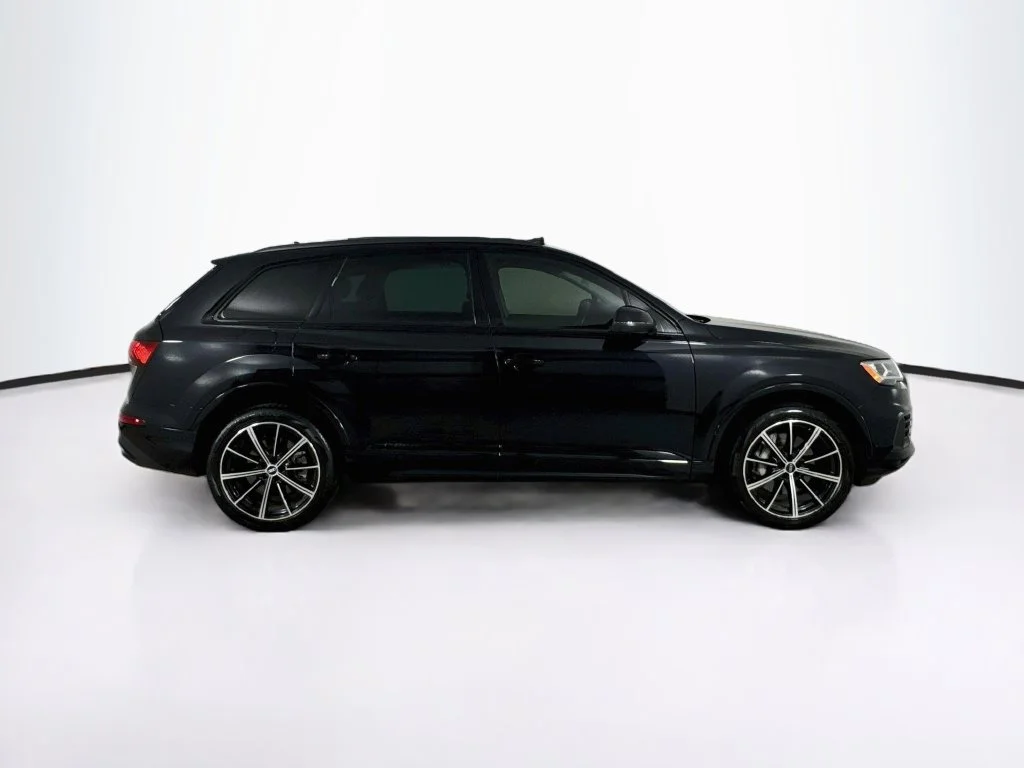 Used 2021  Audi 55 Premium Plus image 8