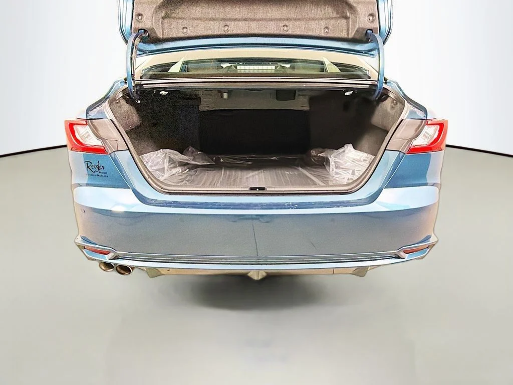 2026 Toyota Camry XSE - Photo 23