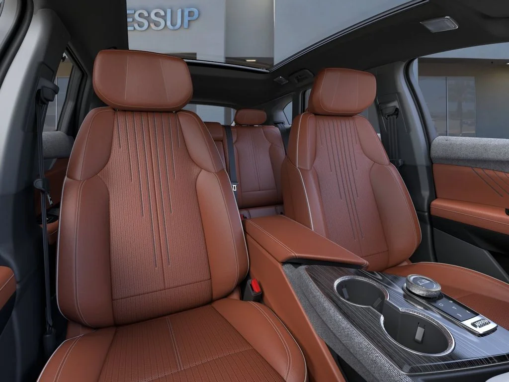 2027 Cadillac OPTIQ Premium Luxury - Photo 16