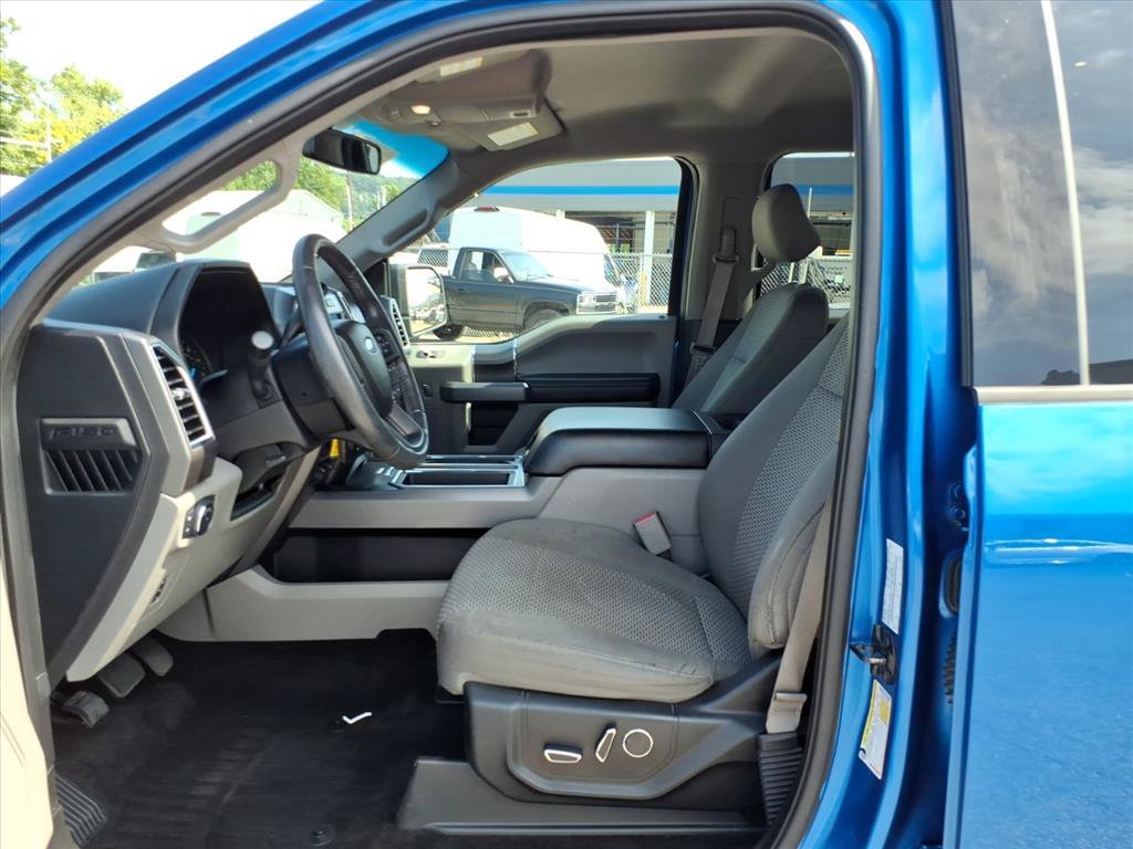 Used 2016 Blue Ford XLT image 12