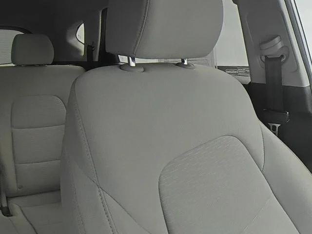 Used 2019 Silver Hyundai Value image 33