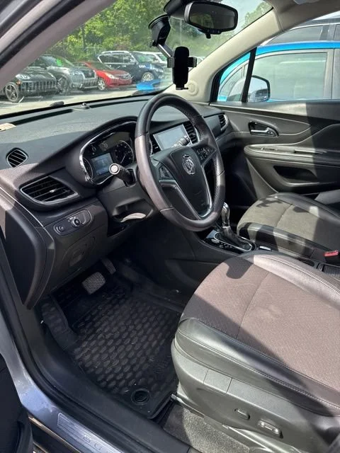 Used 2020 Includes (MDP) Anthracite lower exterior accent color, Paint code W598F. Buick Preferred image 2