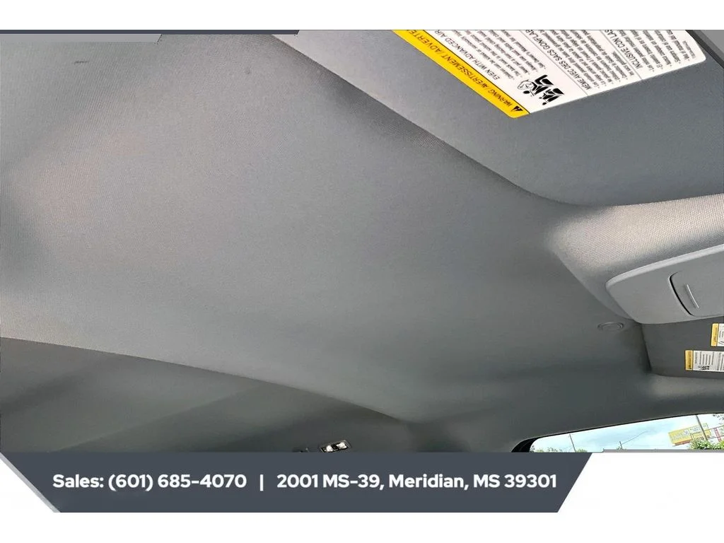 Used 2025 Agate Black Metallic Ford XLT image 16