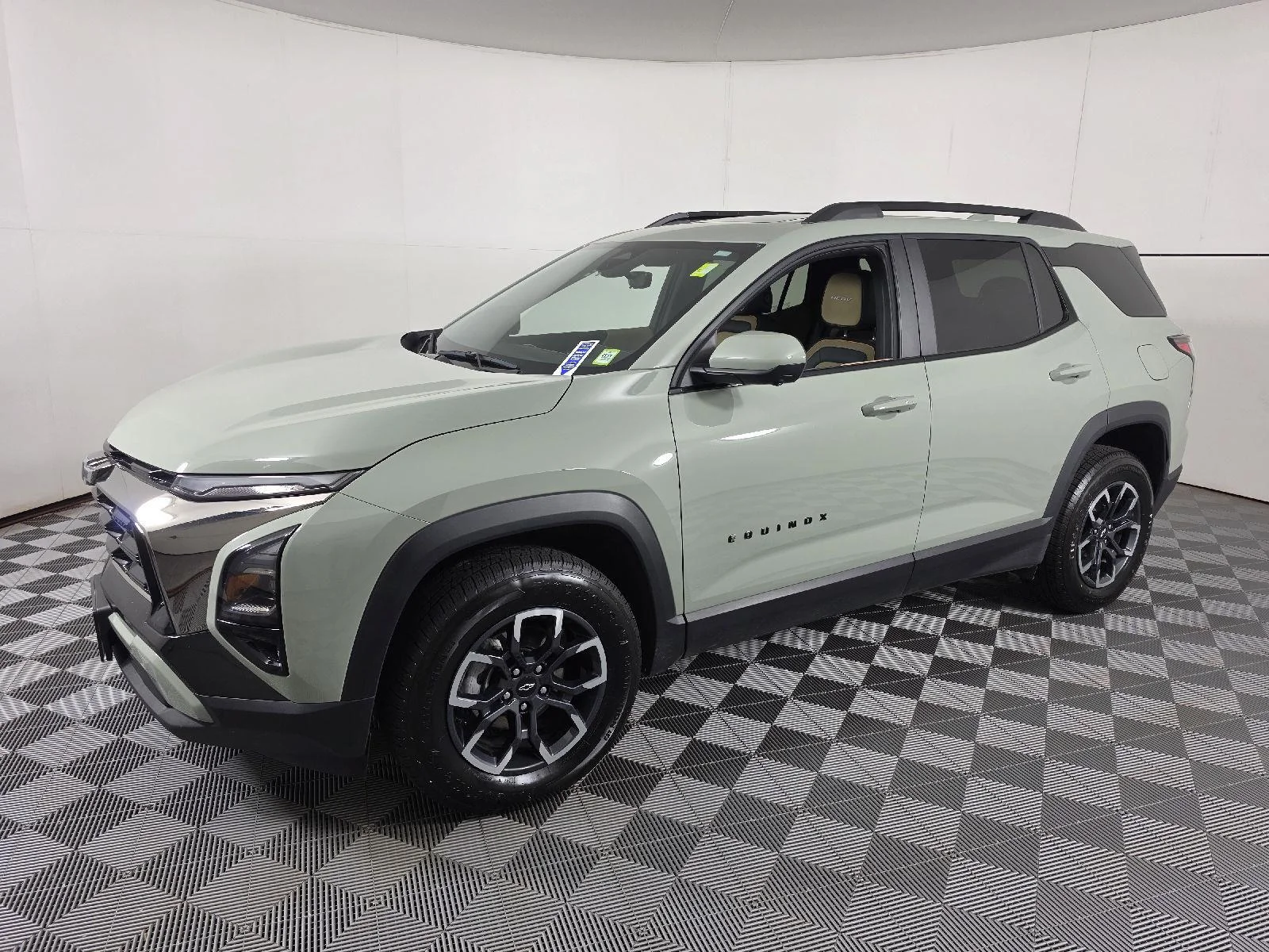 Used 2025 Cacti Green Chevrolet AWD ACTIV image 7