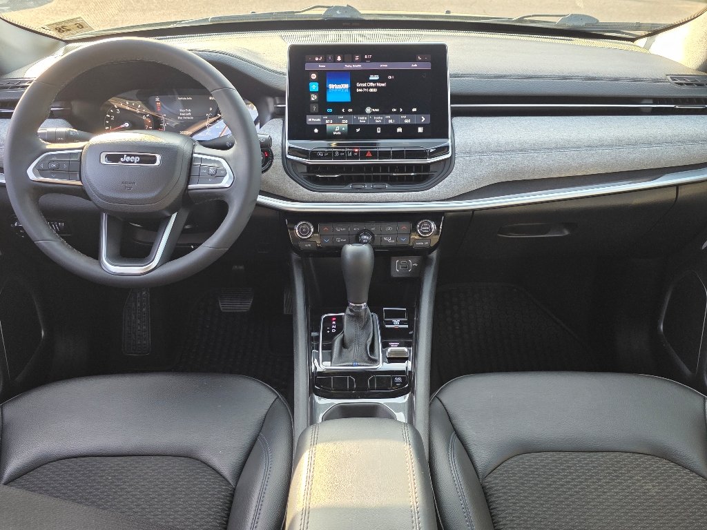 Certified Used 2023 Diamond Black Crystal Pearl Coat Jeep Latitude image 2
