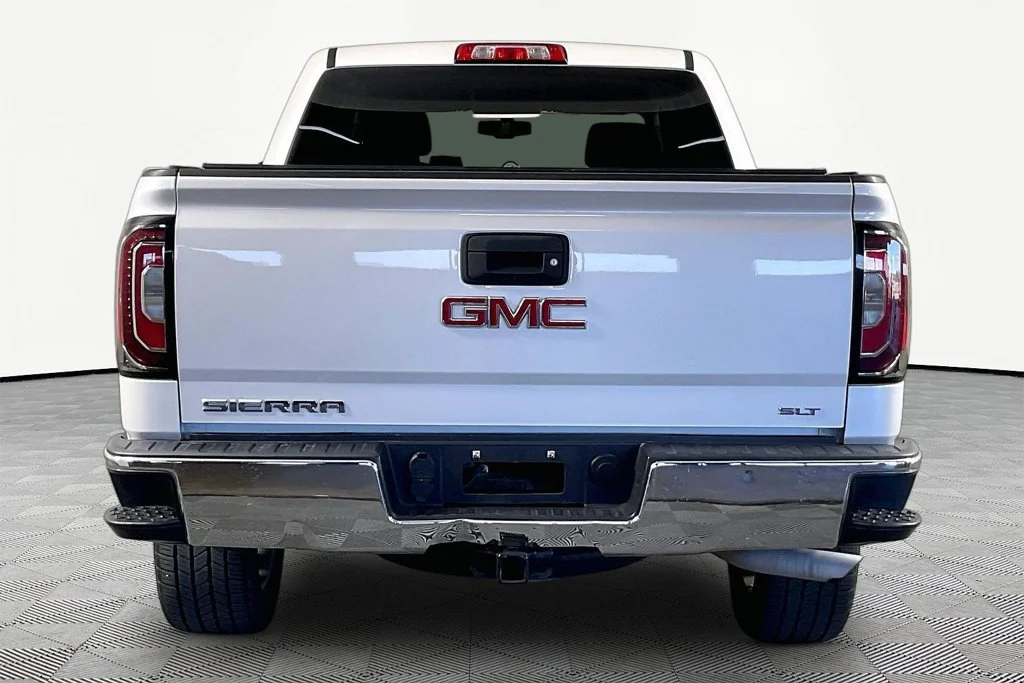 Certified Used 2018 White GMC SLT image 5
