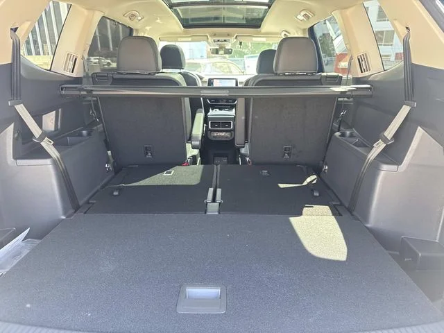 2026 Volkswagen Atlas photo 5