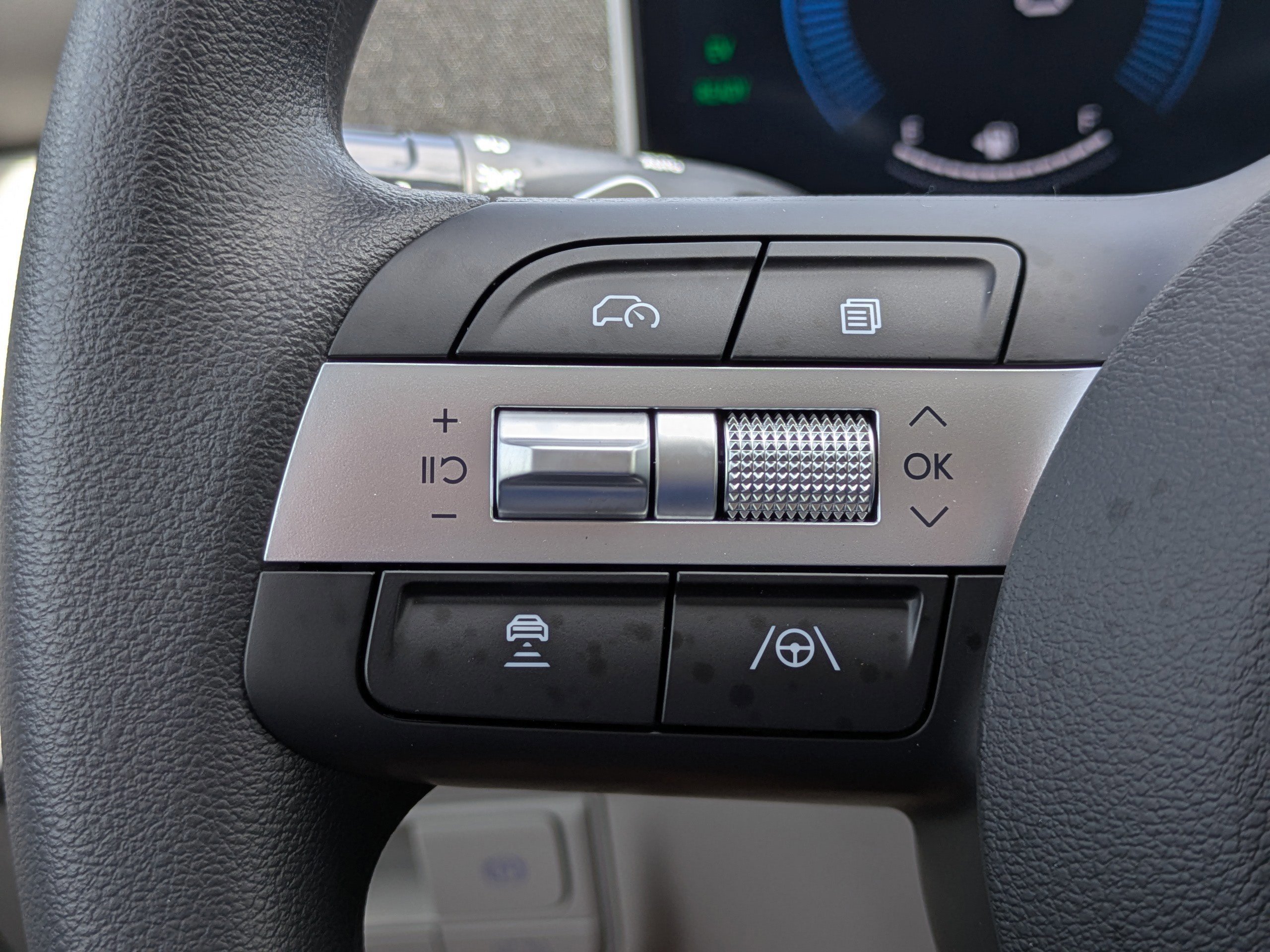 New 2026 Amazon Gray Hyundai SEL Convenience image 24