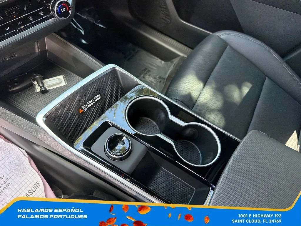 2027 Chevrolet Equinox LT - Photo 23