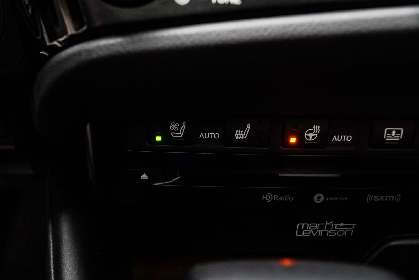Used 2022 White Lexus 350 Ultra Luxury image 27