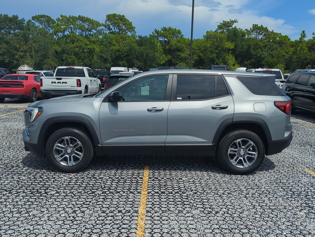 Used 2026 Silver GMC Elevation image 3