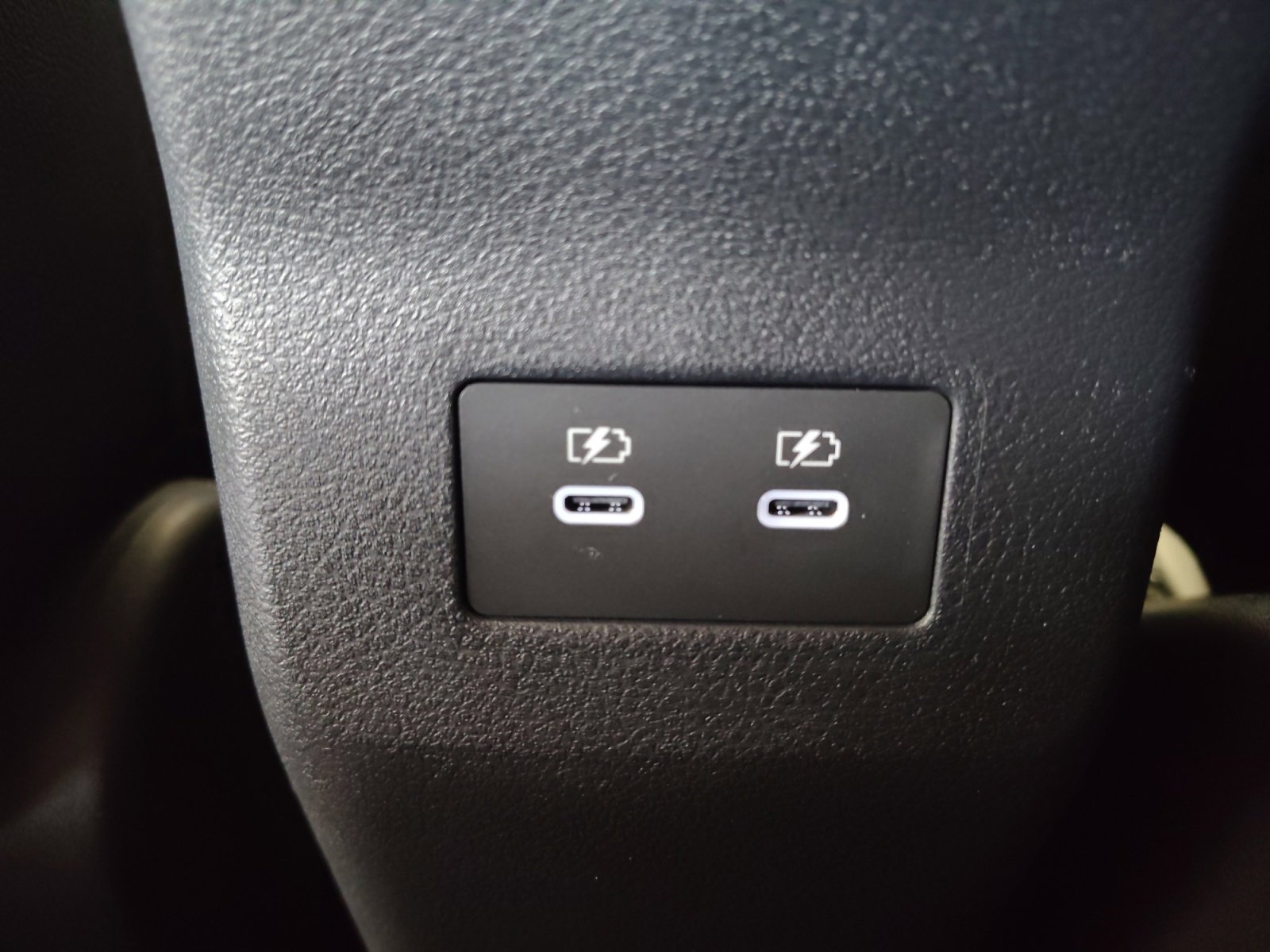 2026 Nissan KICKS SR - Photo 28