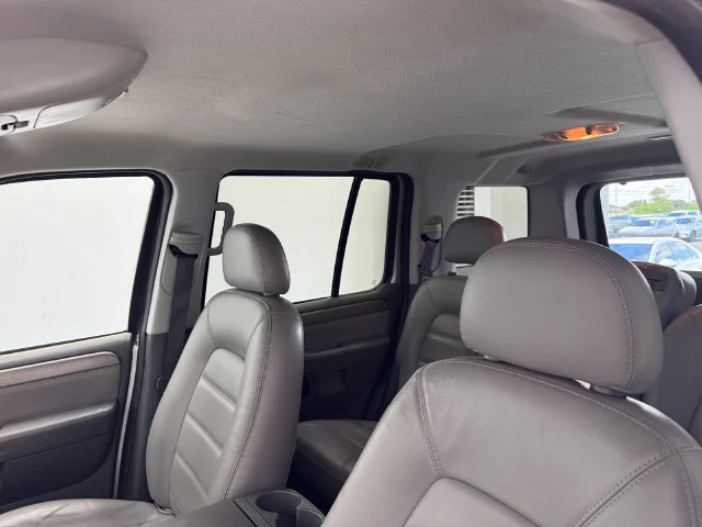 Used 2005 Silver Birch Clearcoat Metallic Ford XLT image 5