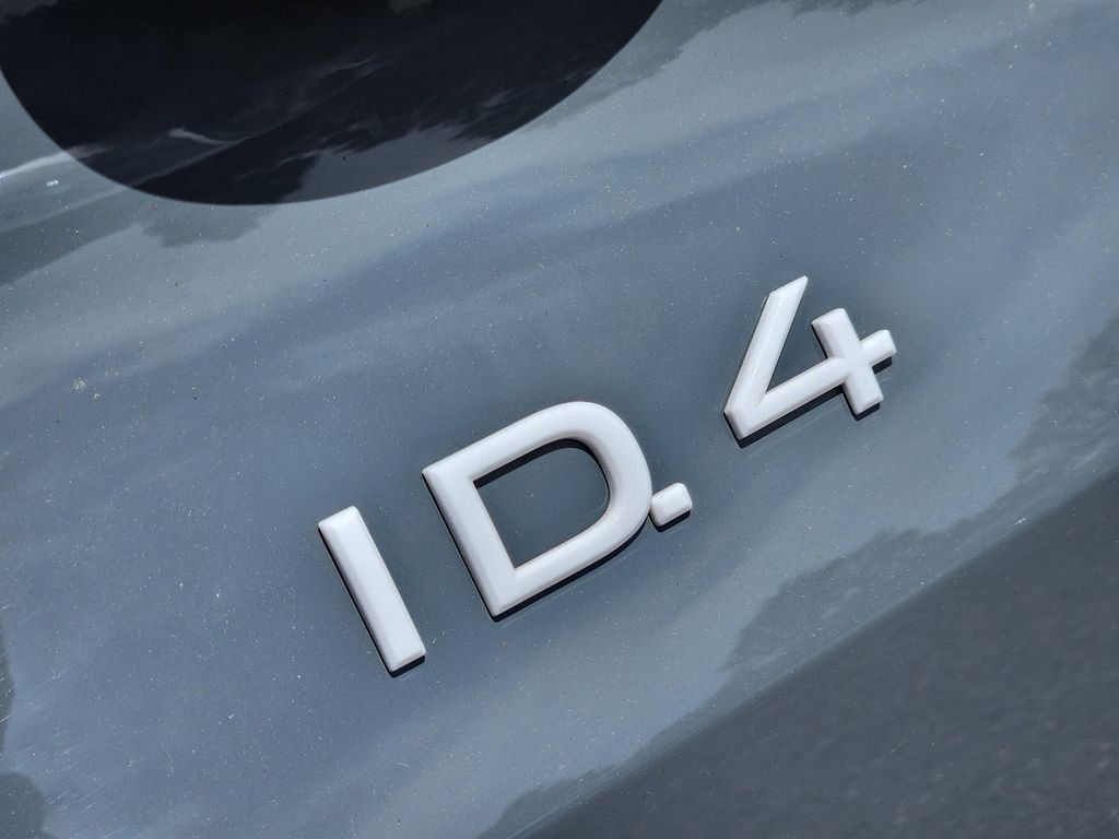 Used 2023 Gray Volkswagen Pro S image 8