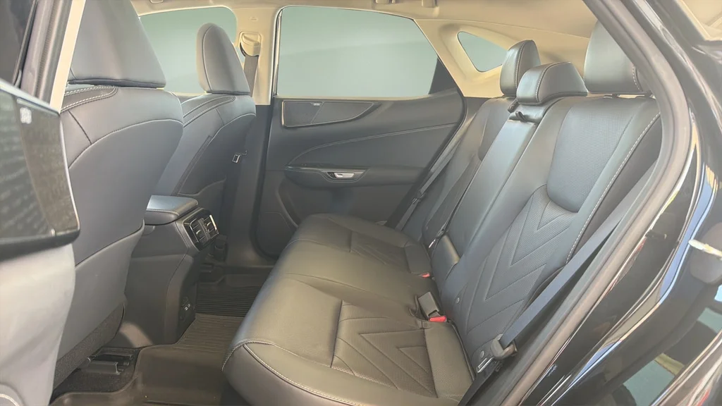 Used 2025 Obsidian Lexus Luxury image 19