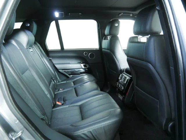 Used 2017  Land Rover 3.0L V6 Supercharged HSE image 14