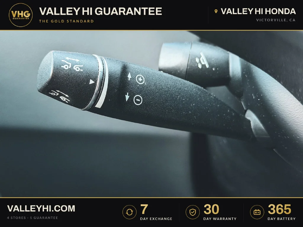 Used 2018  Tesla  image 33