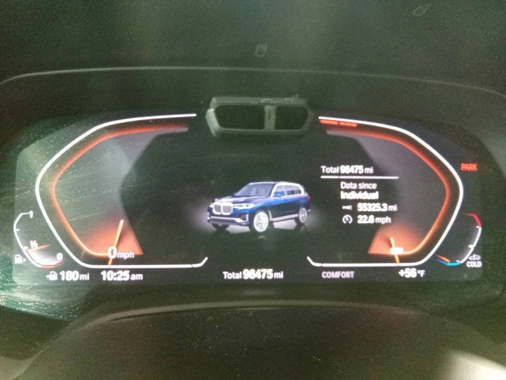 Used 2020 Blue Metallic BMW xDrive40i image 11