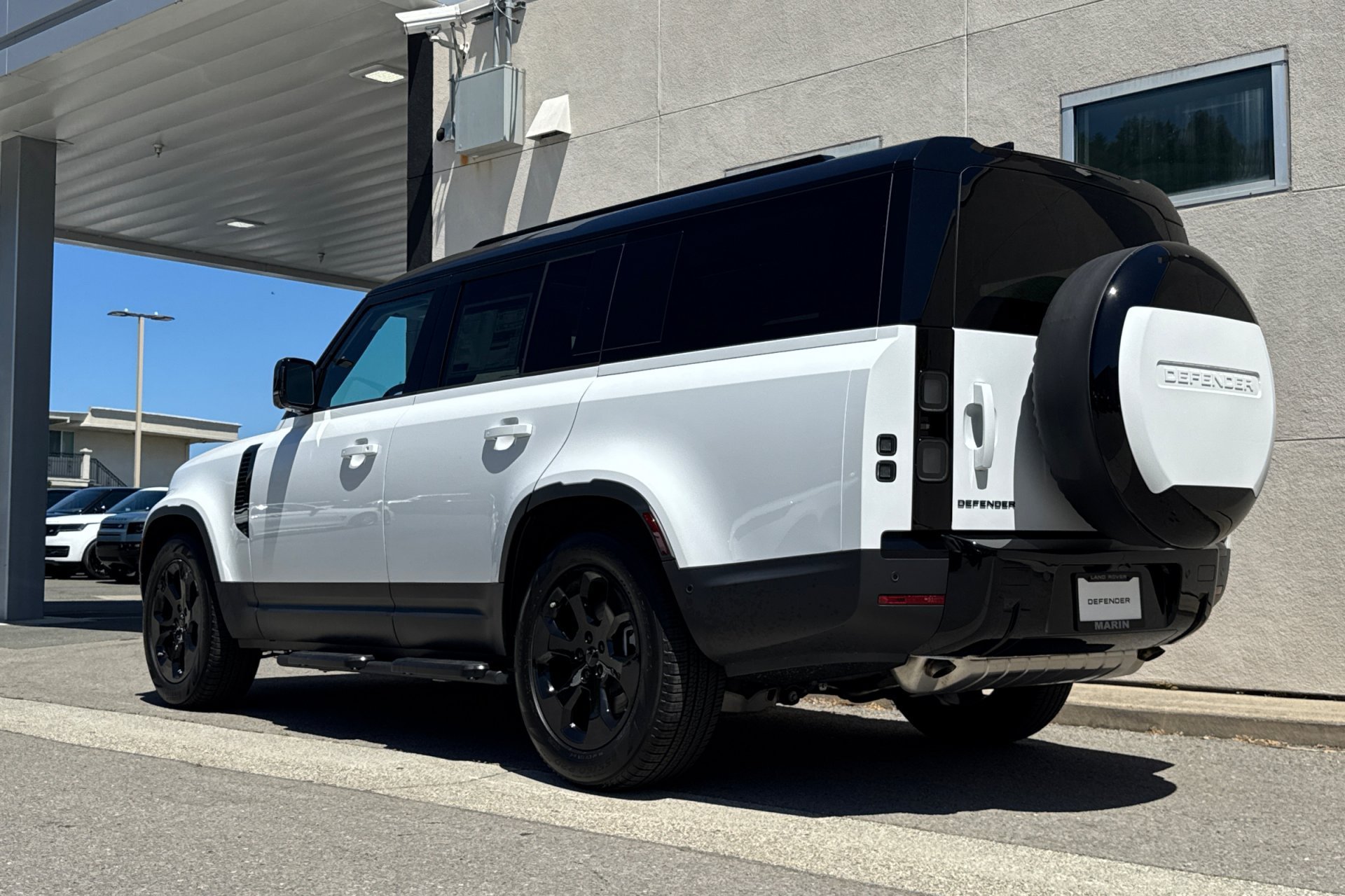 2026 Land Rover Defender S - Photo 6