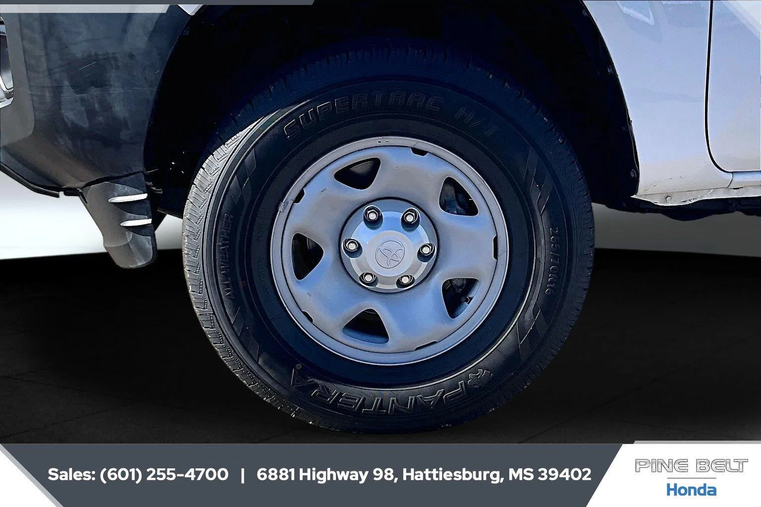 Used 2022 White Toyota SR image 7