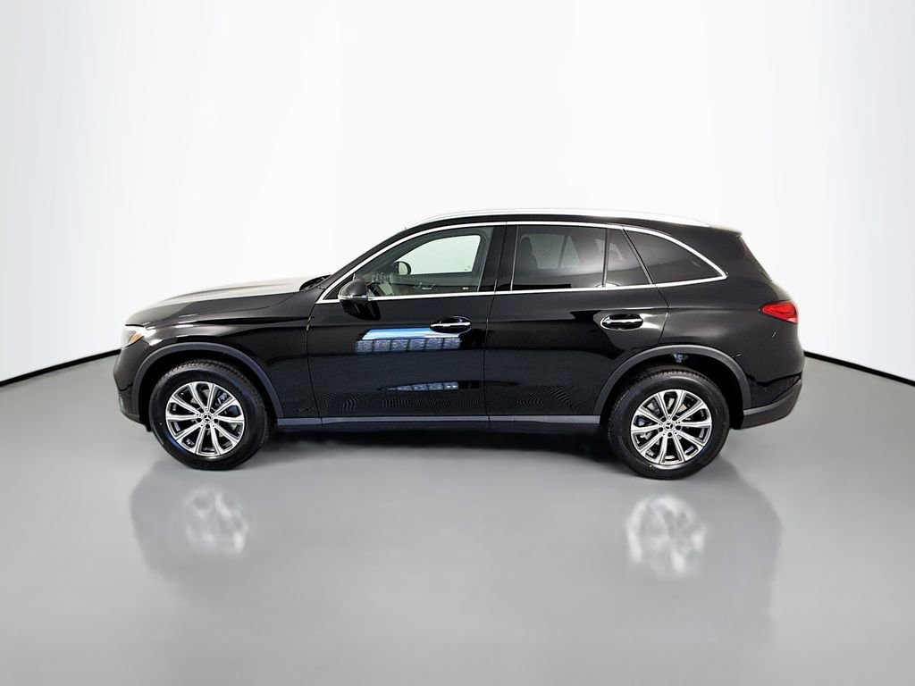 New 2026 Black Mercedes-Benz GLC 300 image 33
